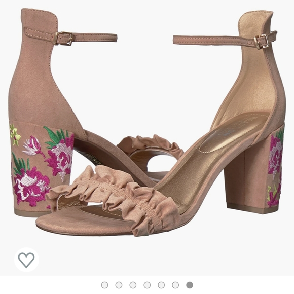 Kenneth Cole Reaction Women's Ride Ruffle Accent Heeled Sandal Gray Size 6.5 M